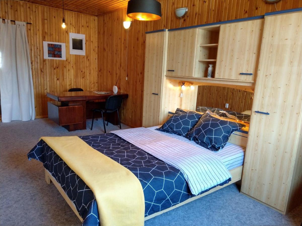 Grandpa'S Hidden Crib, 6 Bedroom, Pet Friendly Sinaia Exteriér fotografie