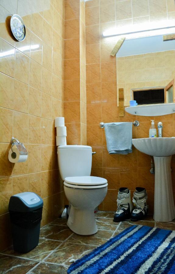 Grandpa'S Hidden Crib, 6 Bedroom, Pet Friendly Sinaia Exteriér fotografie