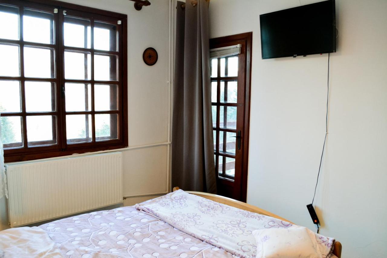 Grandpa'S Hidden Crib, 6 Bedroom, Pet Friendly Sinaia Exteriér fotografie