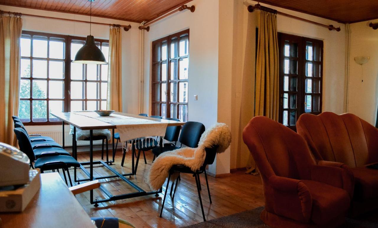 Grandpa'S Hidden Crib, 6 Bedroom, Pet Friendly Sinaia Exteriér fotografie