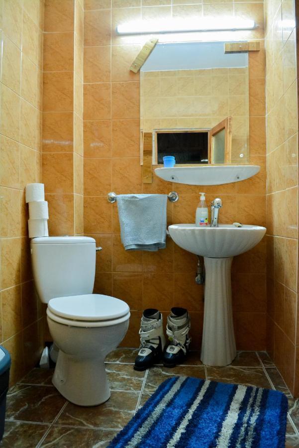 Grandpa'S Hidden Crib, 6 Bedroom, Pet Friendly Sinaia Exteriér fotografie